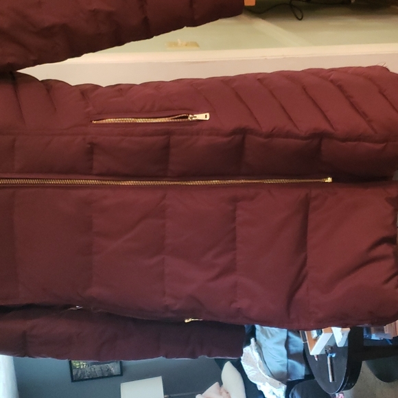 Cole haan long feather down coat with fur collar maroon/purple - Picture 2 of 7